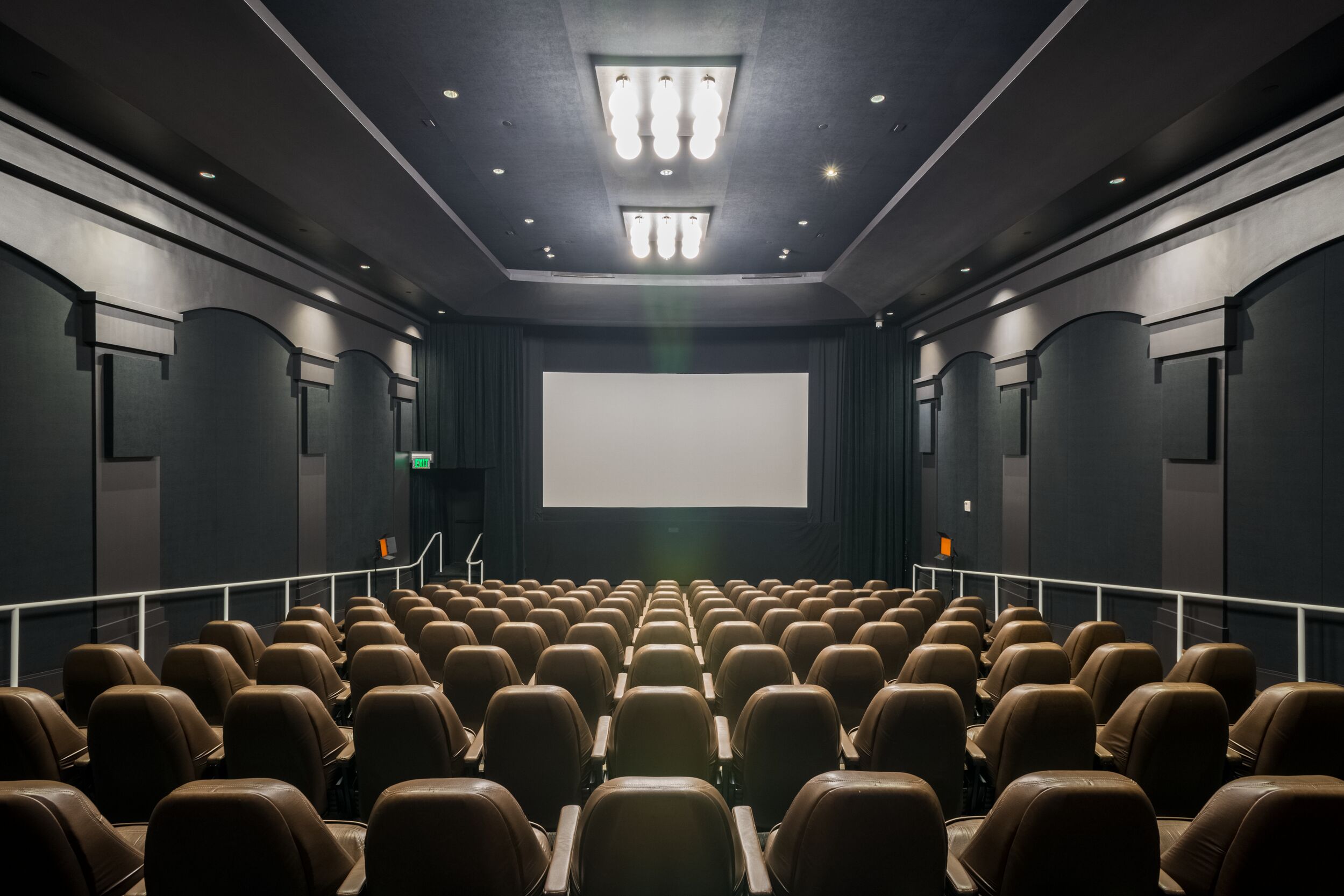 Web 150DPI-20191115 WeWork Constellation - LA 002