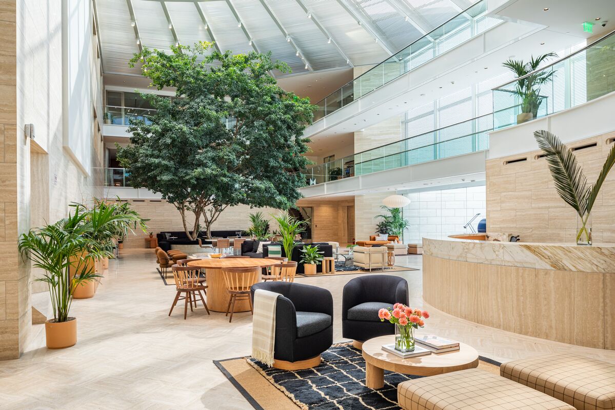 Web 72DPI-20201009 WeWork 9830 Wilshire Blvd - Los Angeles 014